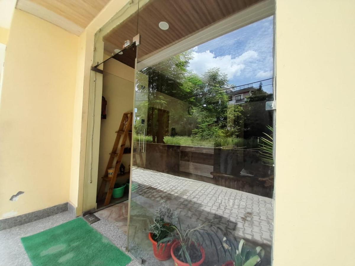 Krishna Bed & Breakfast *