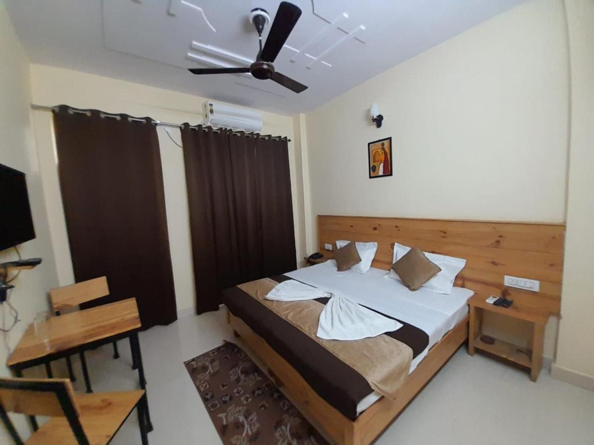 Krishna Bed & Breakfast *