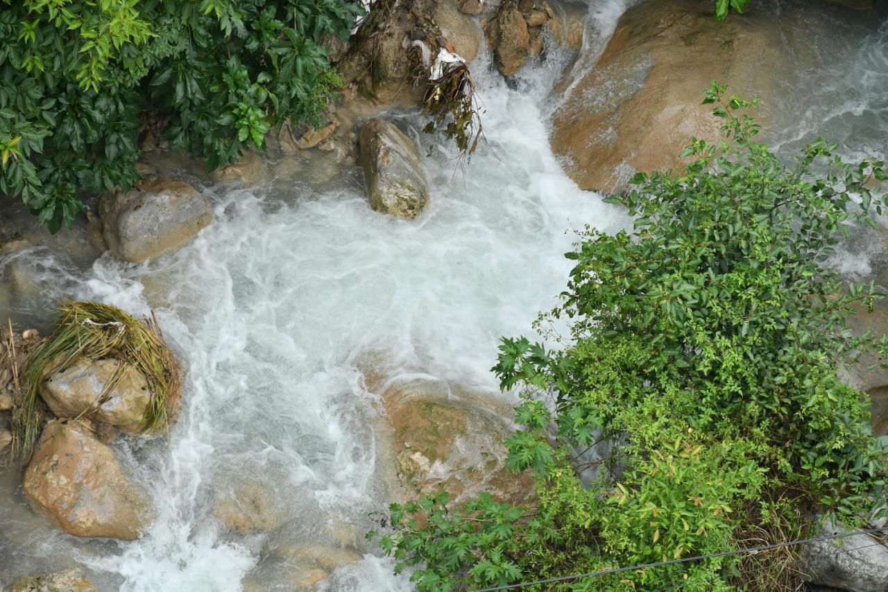 4musafir * Rishikesh