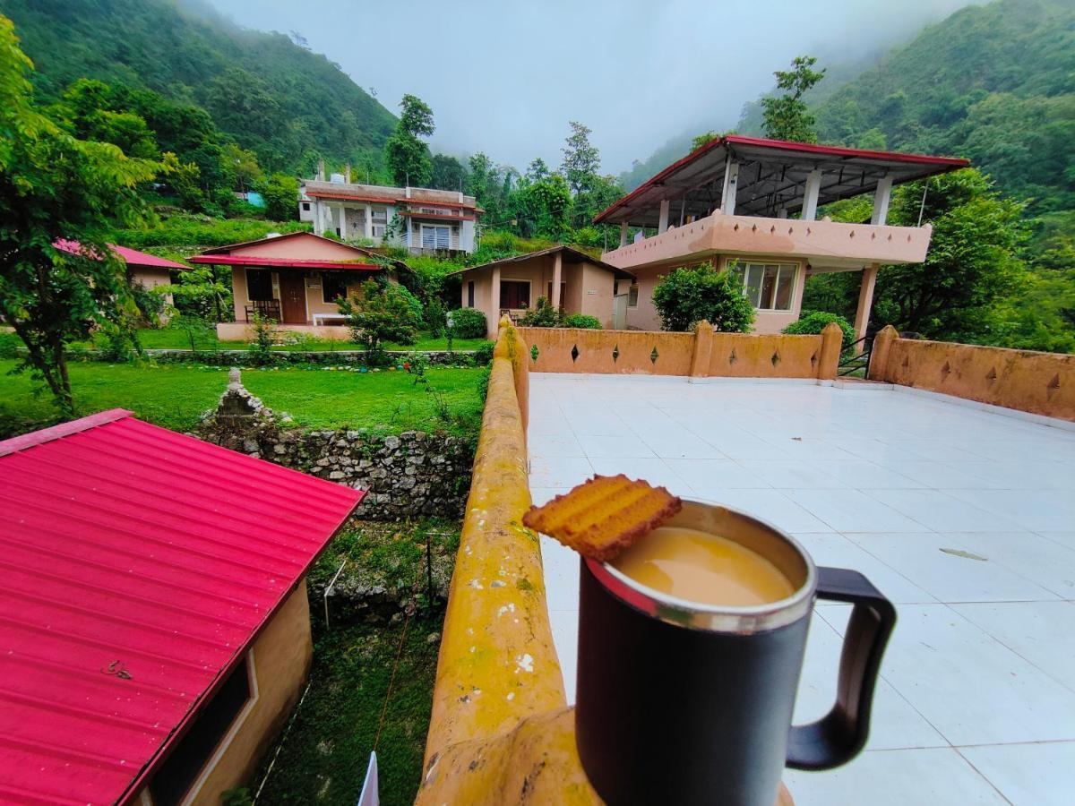 Shiv Shakti Yogpeeth Lodge *