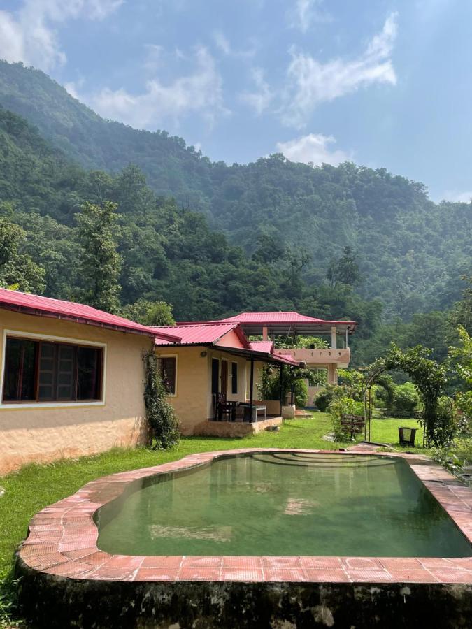 Shiv Shakti Yogpeeth Rishikesh