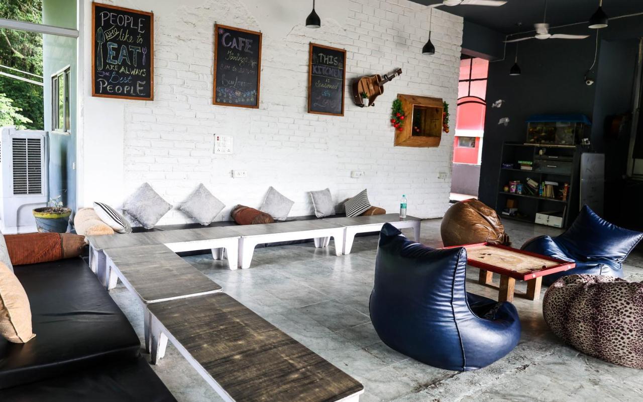 Hostel Bunkstay Coworking & Glamping *