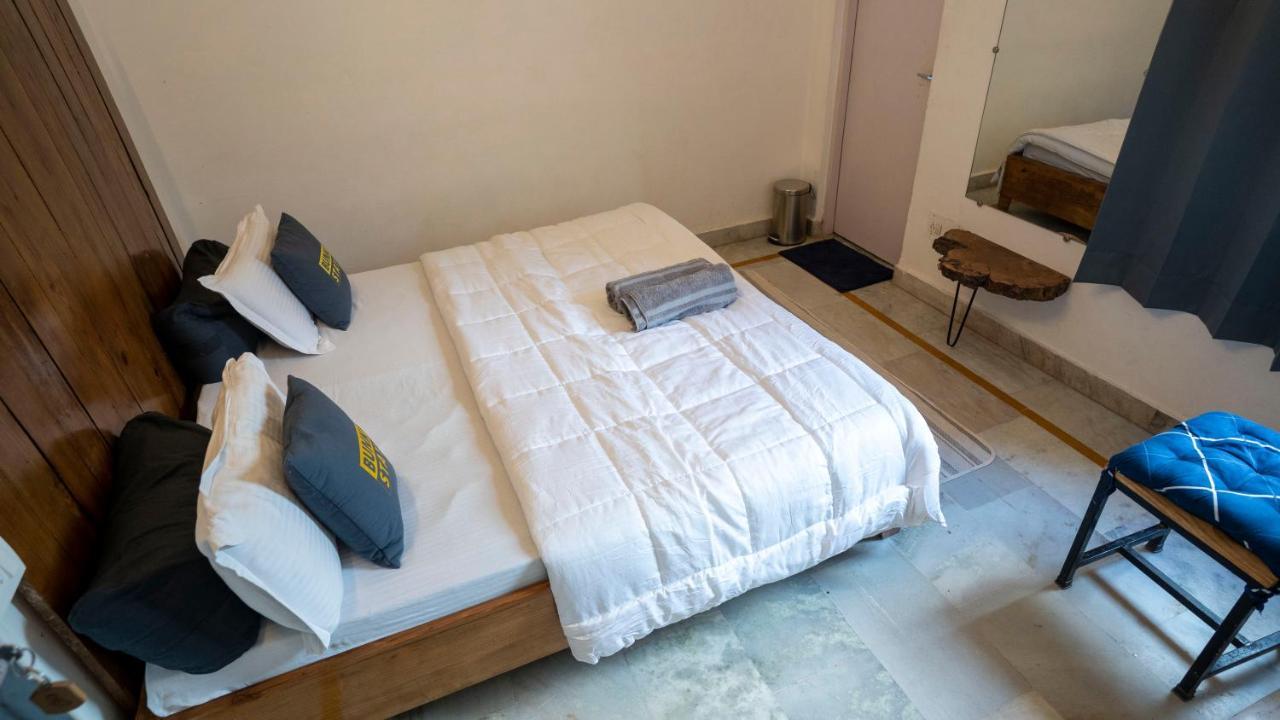 Bunkstay Coworking & Glamping Hostel *