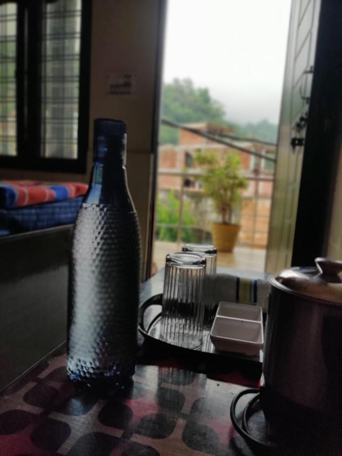 Athalia Rishikesh