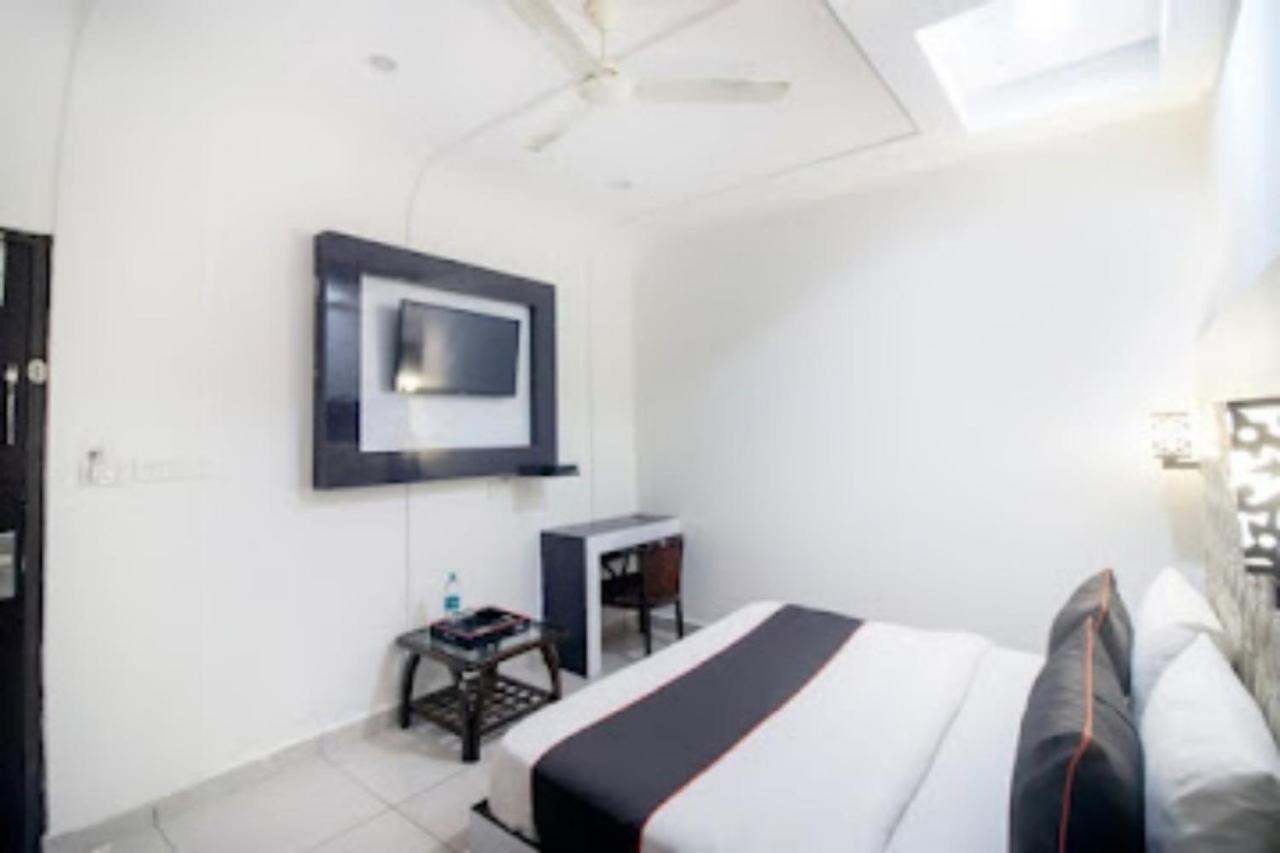Hotel Madhuban