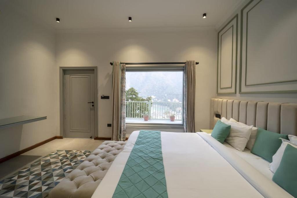 Reveries Hotel