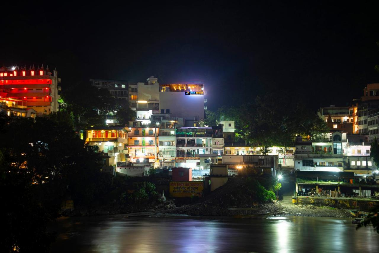 Madpackers Laxman Jhula Hostel *