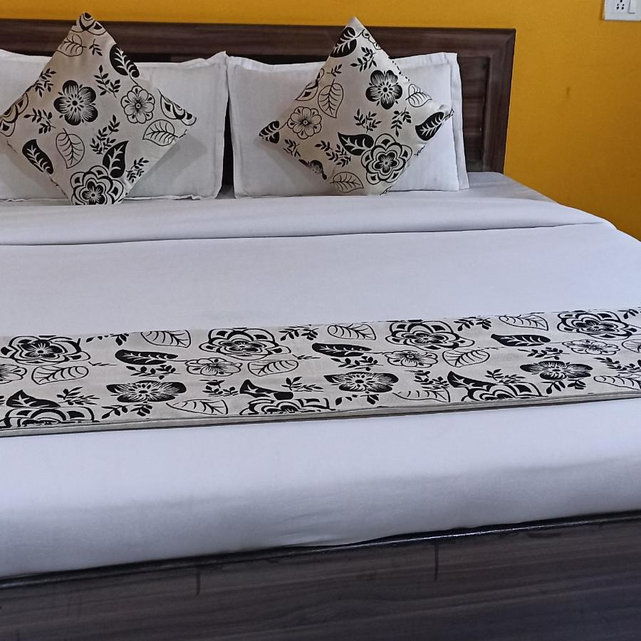 Hotel Suraj 2*