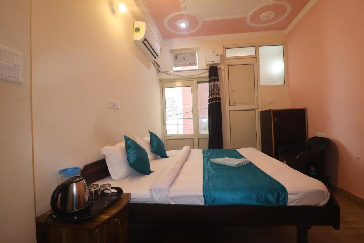 Triple One Tapovan Rishikesh,near Laxman Jhula Hotel