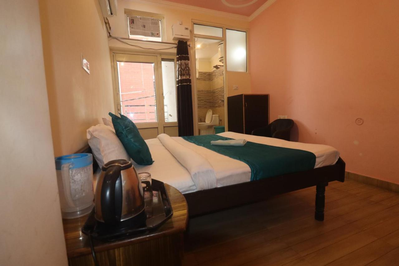 Hotel Triple One Tapovan Rishikesh,near Laxman Jhula 3*