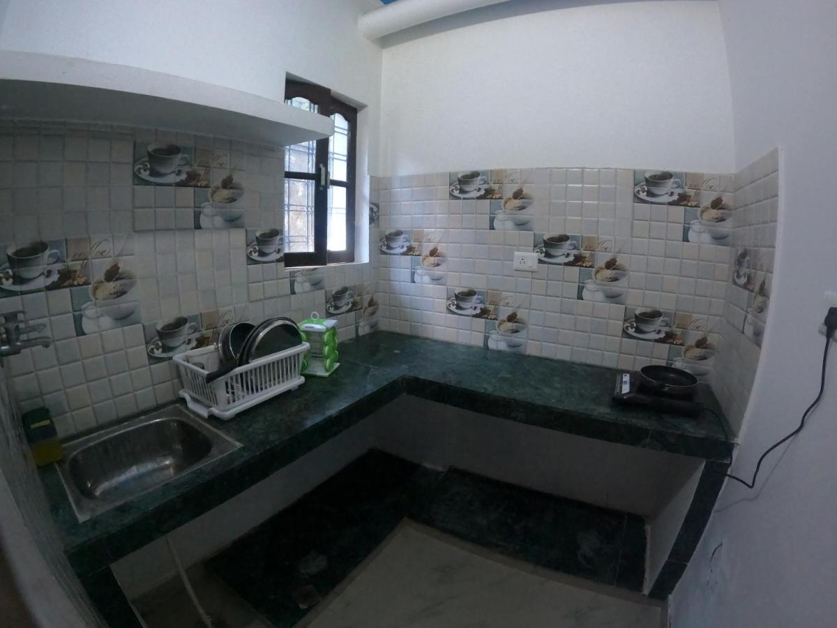Hostel Hobbit House