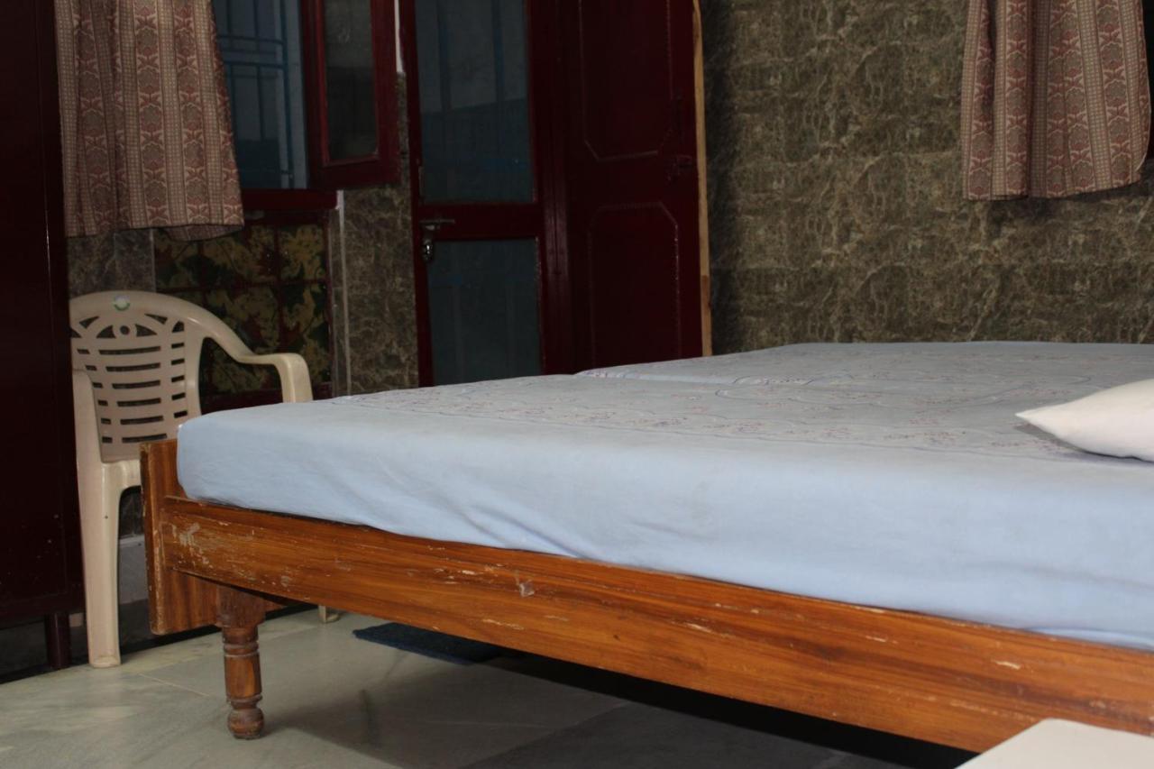 Laxmi Lodge