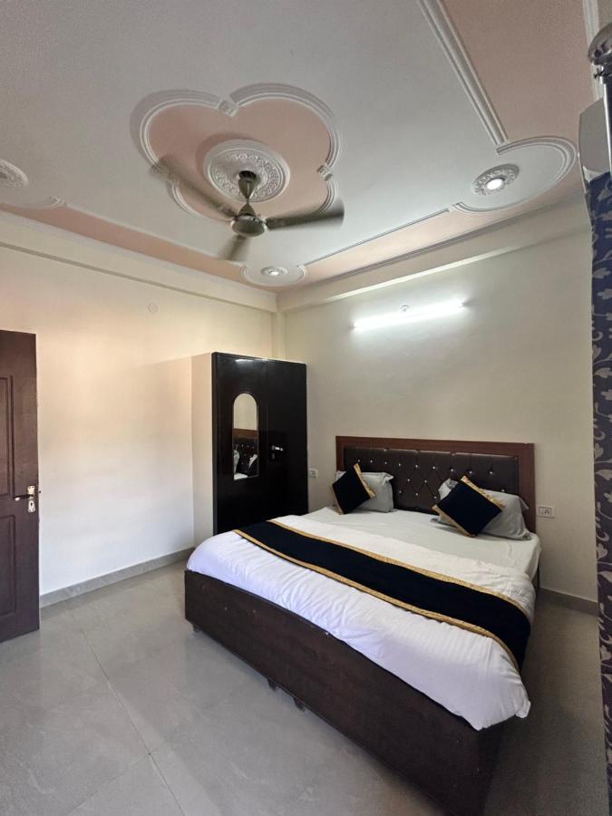 Chandra Palace Hotel