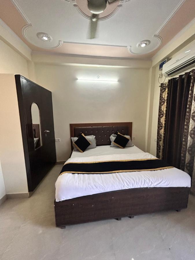 Chandra Palace Hotel 3*