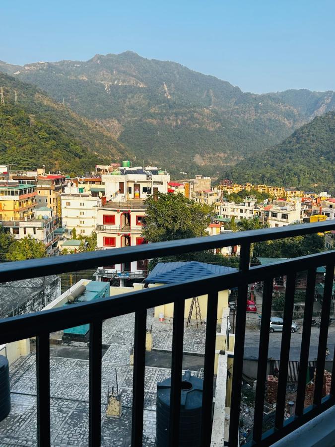 Chandra Palace Hotel 3*