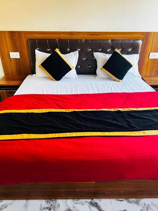 Hotel Chandra Palace Rishikesh