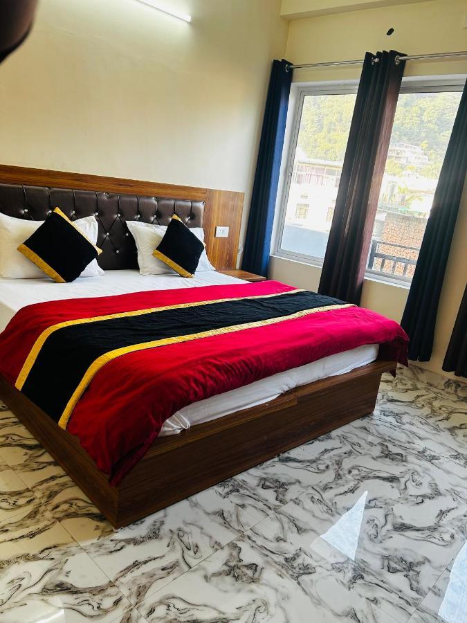 Chandra Palace Hotel Rishikesh