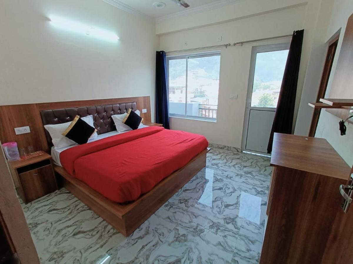 Hotel Chandra Palace Rishikesh