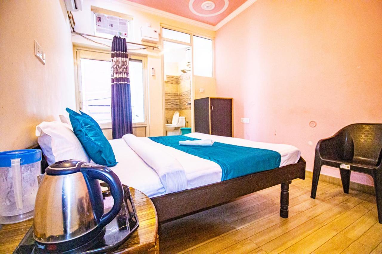 Triple One Tapovan Rishikesh,near Laxman Jhula Hotel 3*