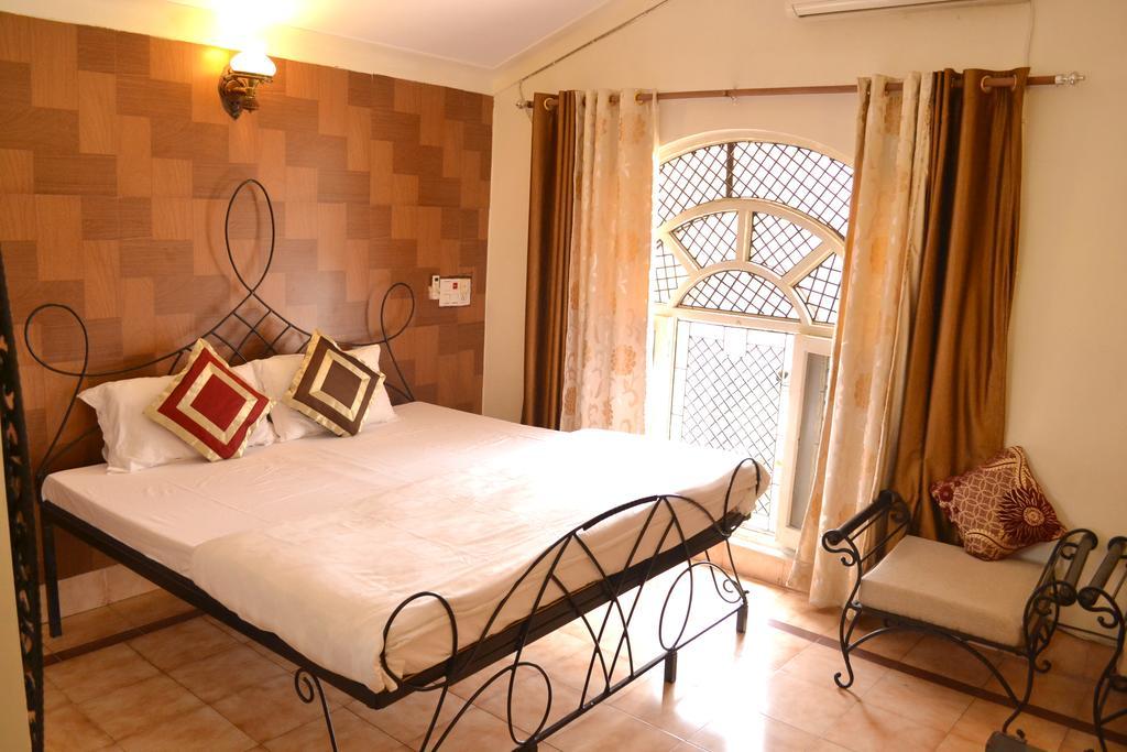 Comfort Ixora In Bed & Breakfast