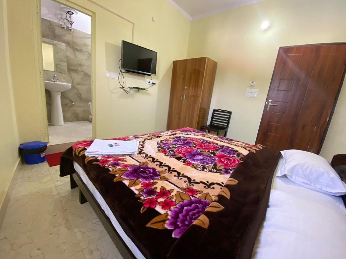 Hotel Govind Palace