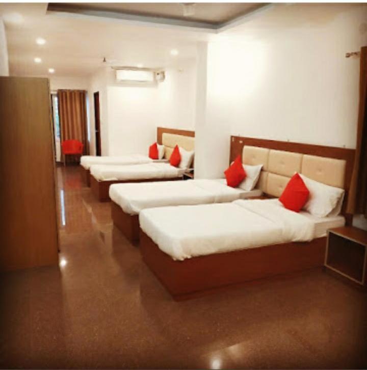 Hotel Shivansh 2*
