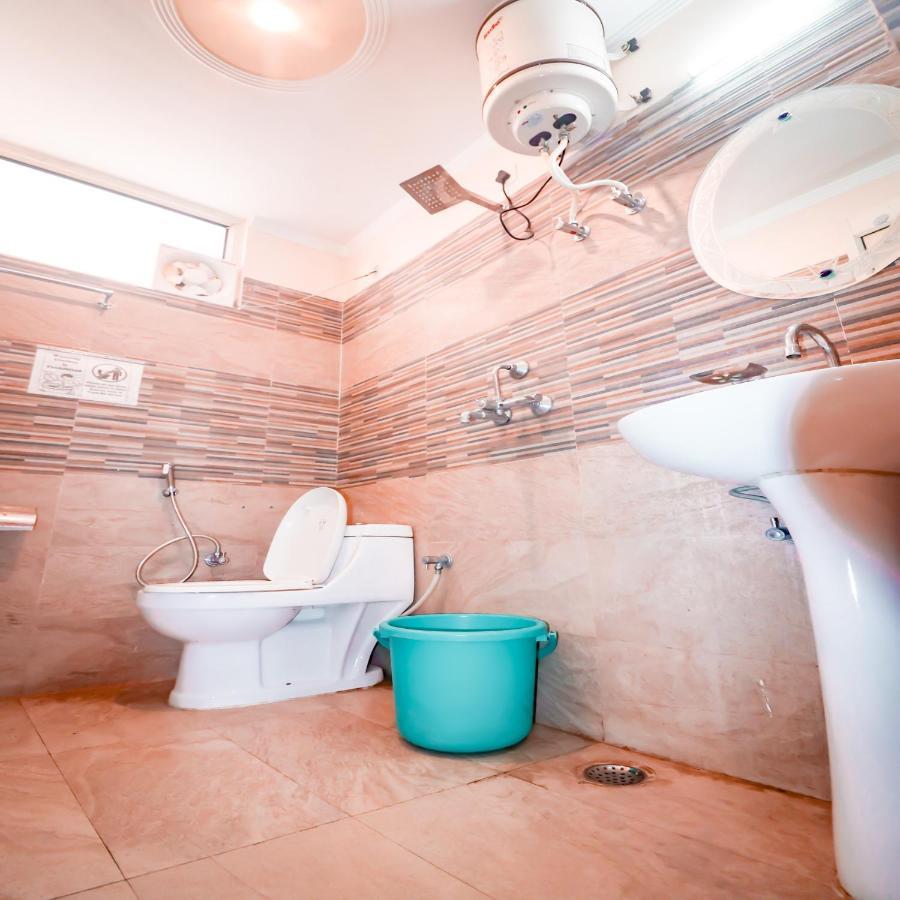 Hotel Triple One Tapovan Rishikesh,near Laxman Jhula 3*
