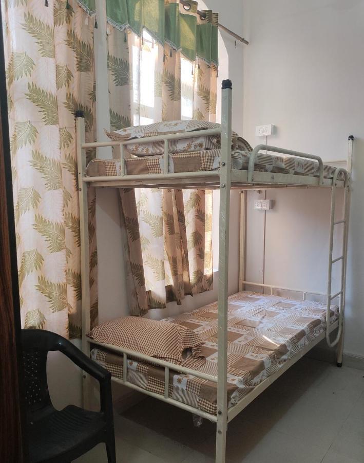 Tapasya Guest house *