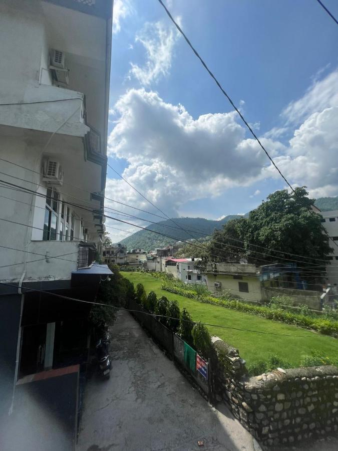 Guest house Manikut