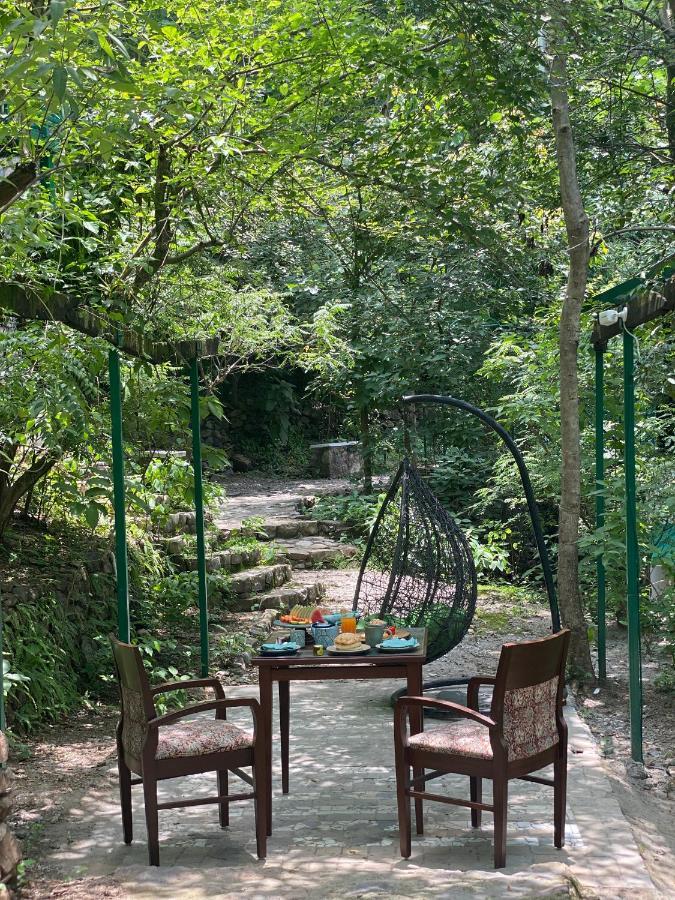 Hotel Neemrana's Glasshouse On The Ganges Rishikesh