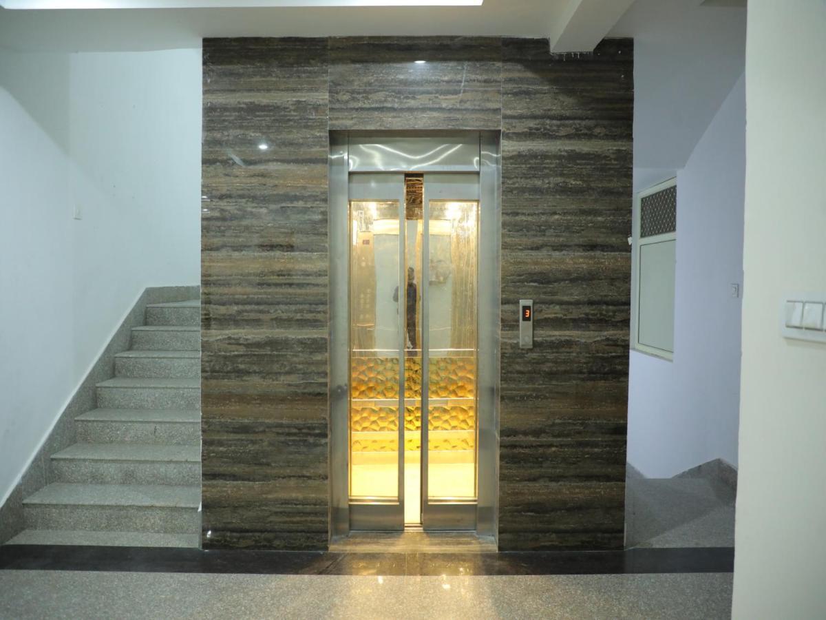Apartment Yogvan Luxury 1bhk Tapovan *