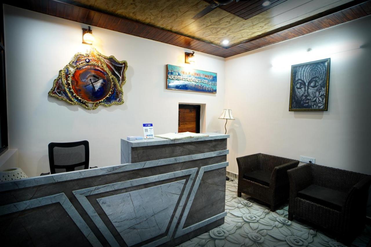 Creek Forest - Riverside Boutique *