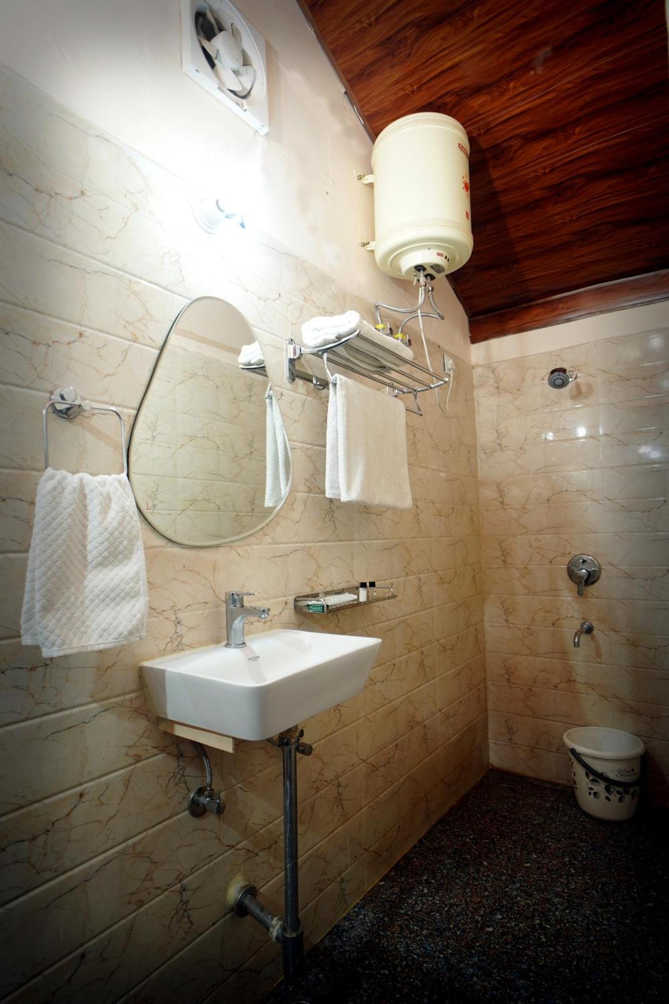 Creek Forest - Riverside Boutique Resort *