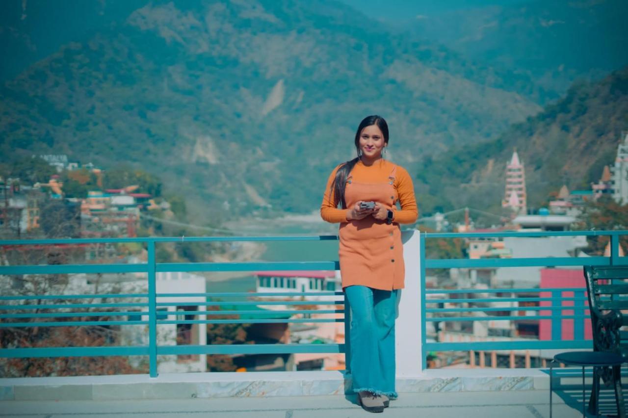 Manikut * Rishikesh