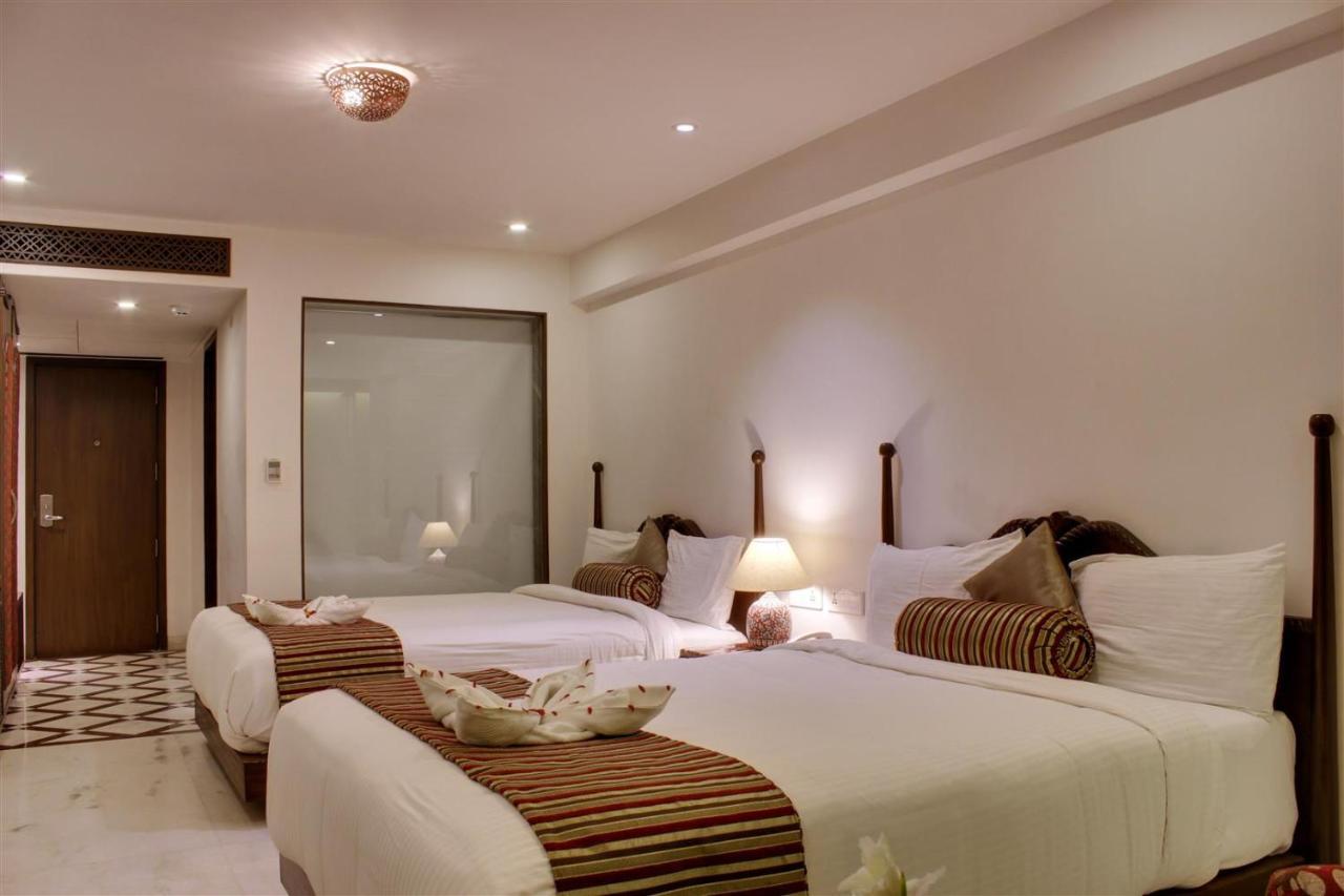 Hotel Ellbee Ganga View 4*
