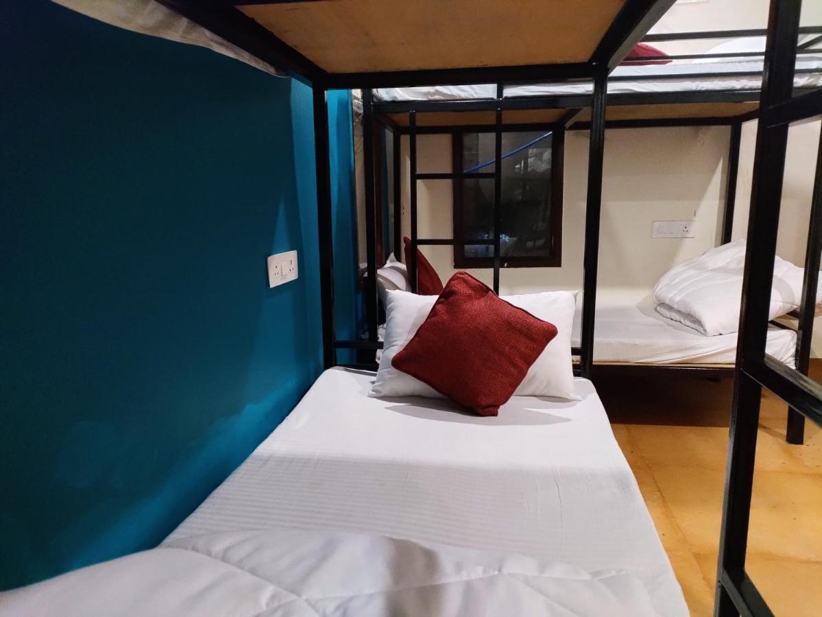 Hostel Tatsat *