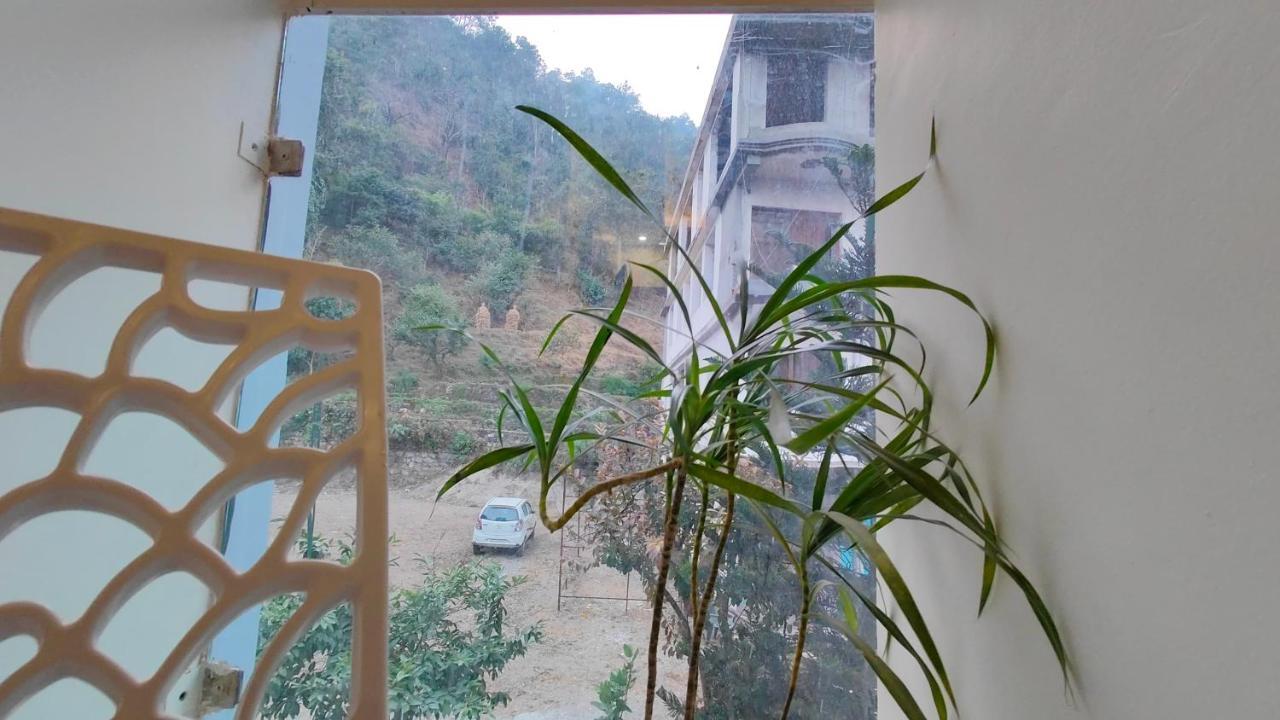 Perfect Stayz Premium Forest Valley Near Waterfall Hotel 3*