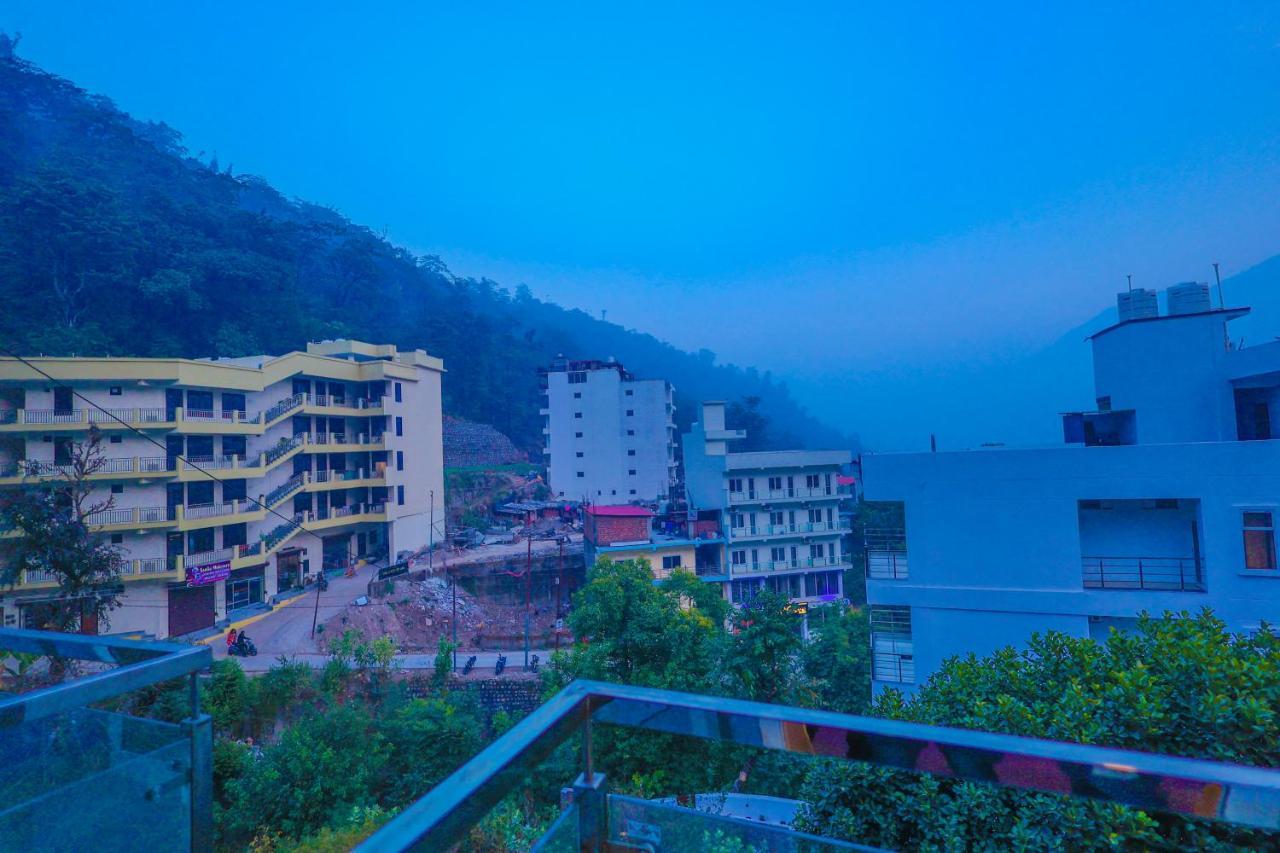 Perfect Stayz Premium Forest Valley Near Waterfall 3*