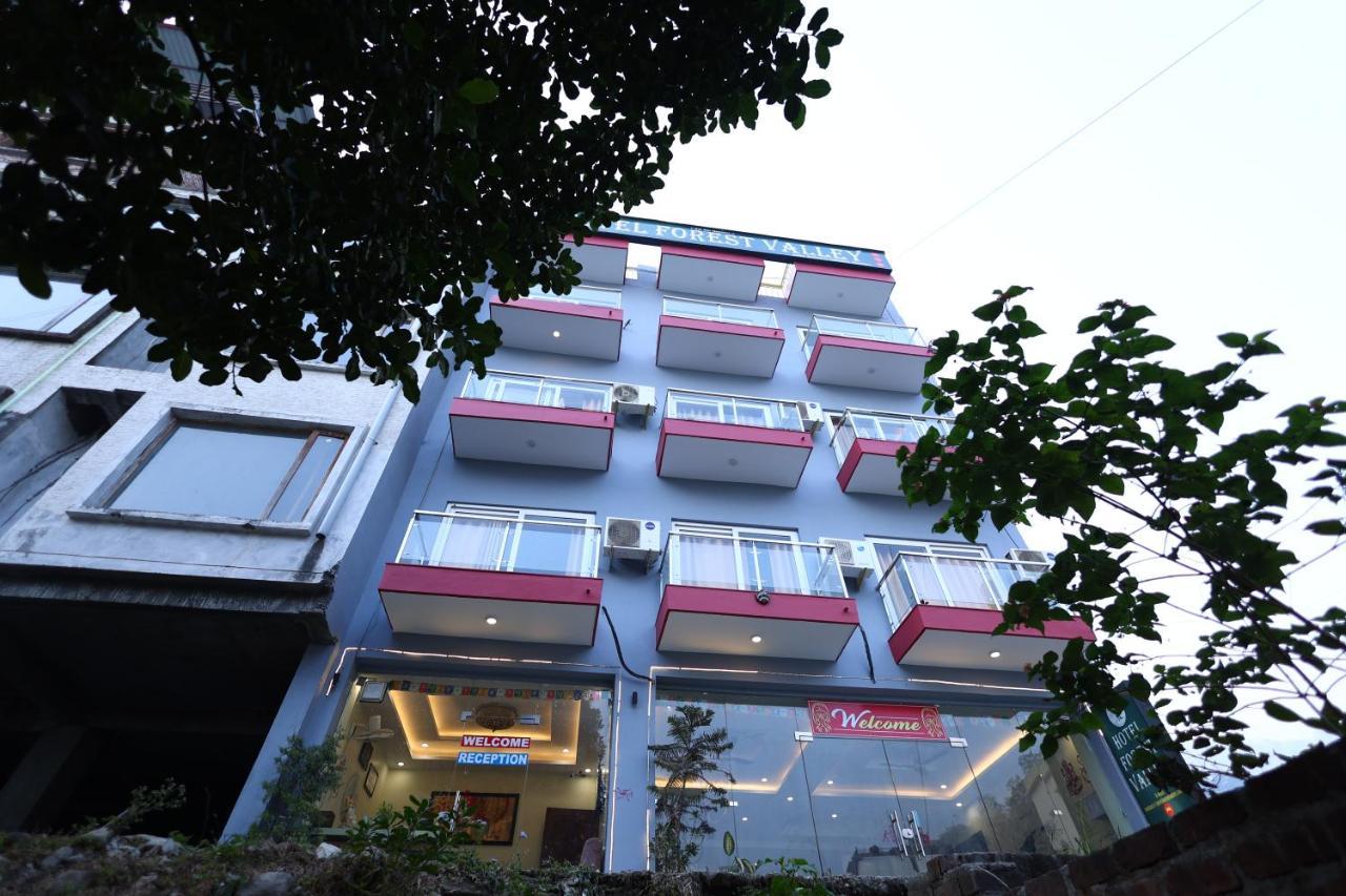 Perfect Stayz Premium Forest Valley Near Waterfall Hotel 3*