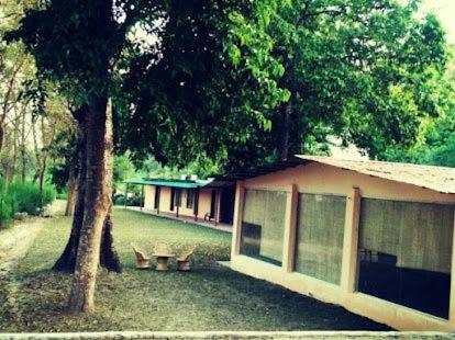 Tarang Yoga Ashram Resort *