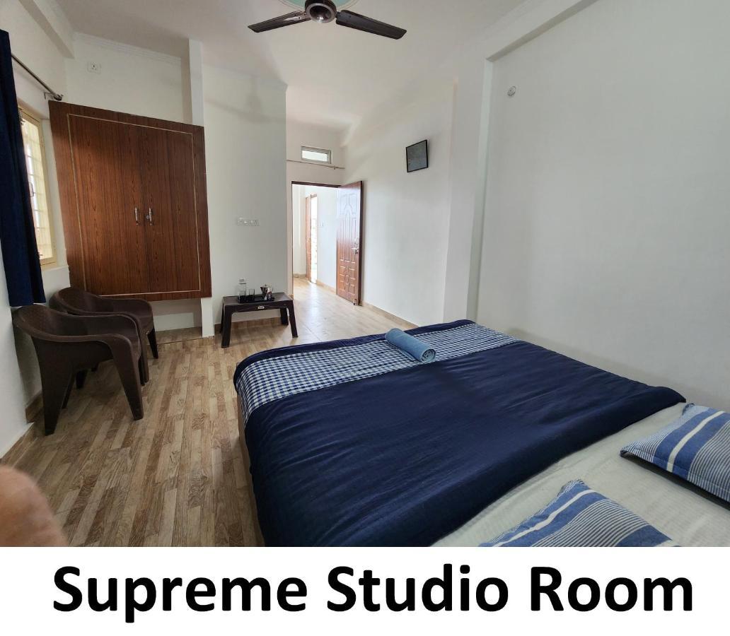 Ubex Hotel
