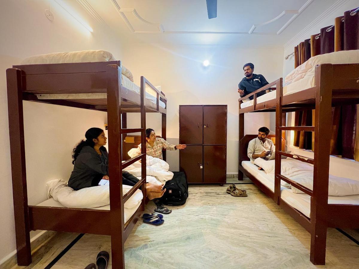 Live Free Hostel Rishikesh