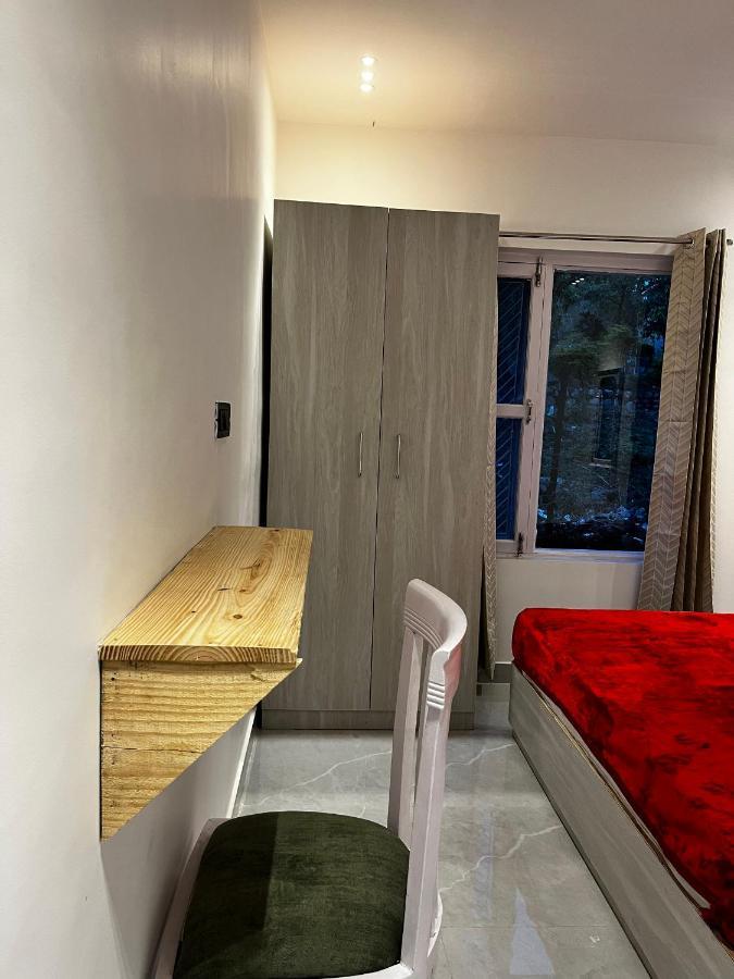 The White House Homestay