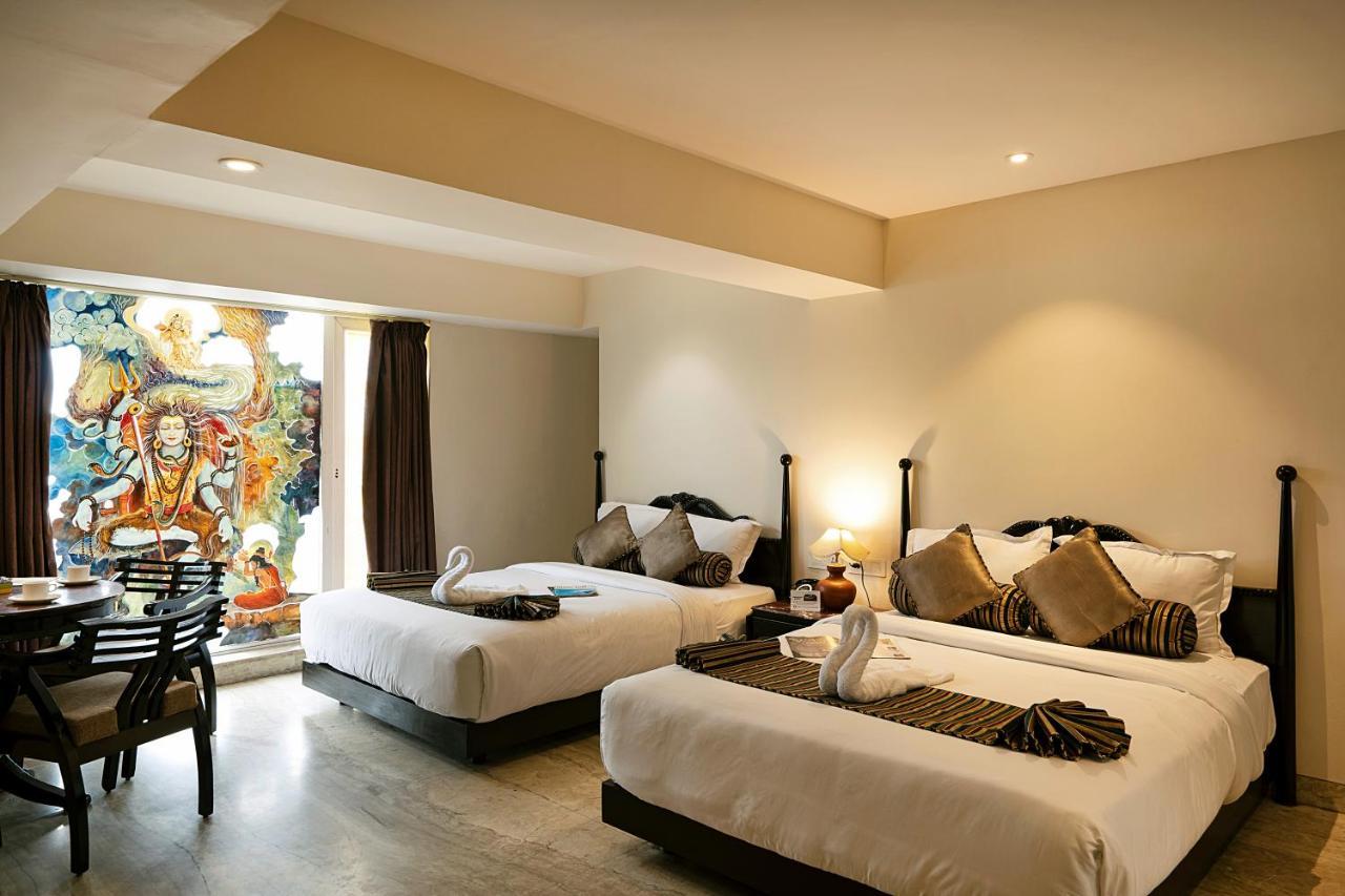 Hotel Ellbee Ganga View 4*