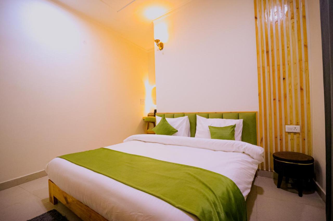 Around Rishikesh, Tapovan Hotel *