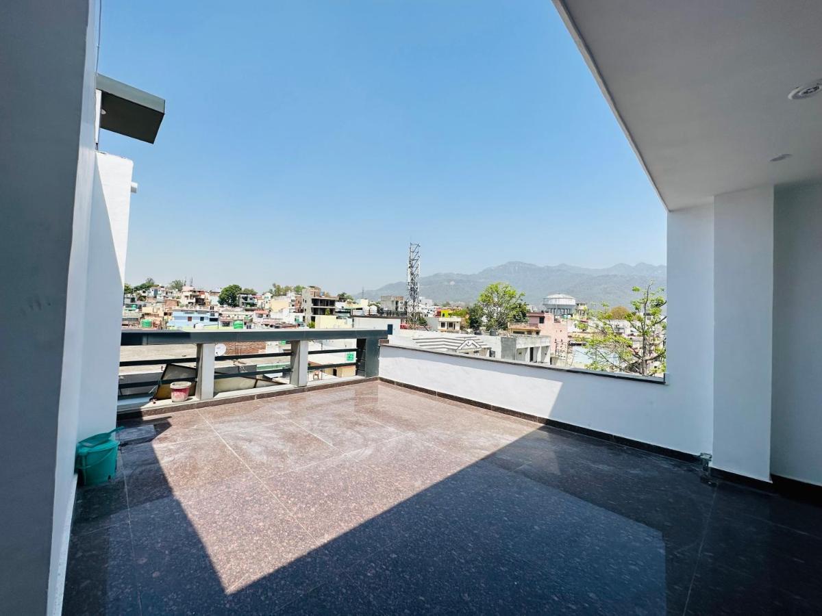 Apartment Spacious 5 Bedroom Penthouse Rishikesh