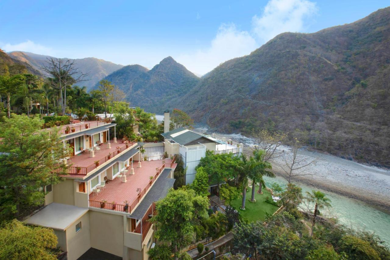 Hotel Raga On The Ganges,
