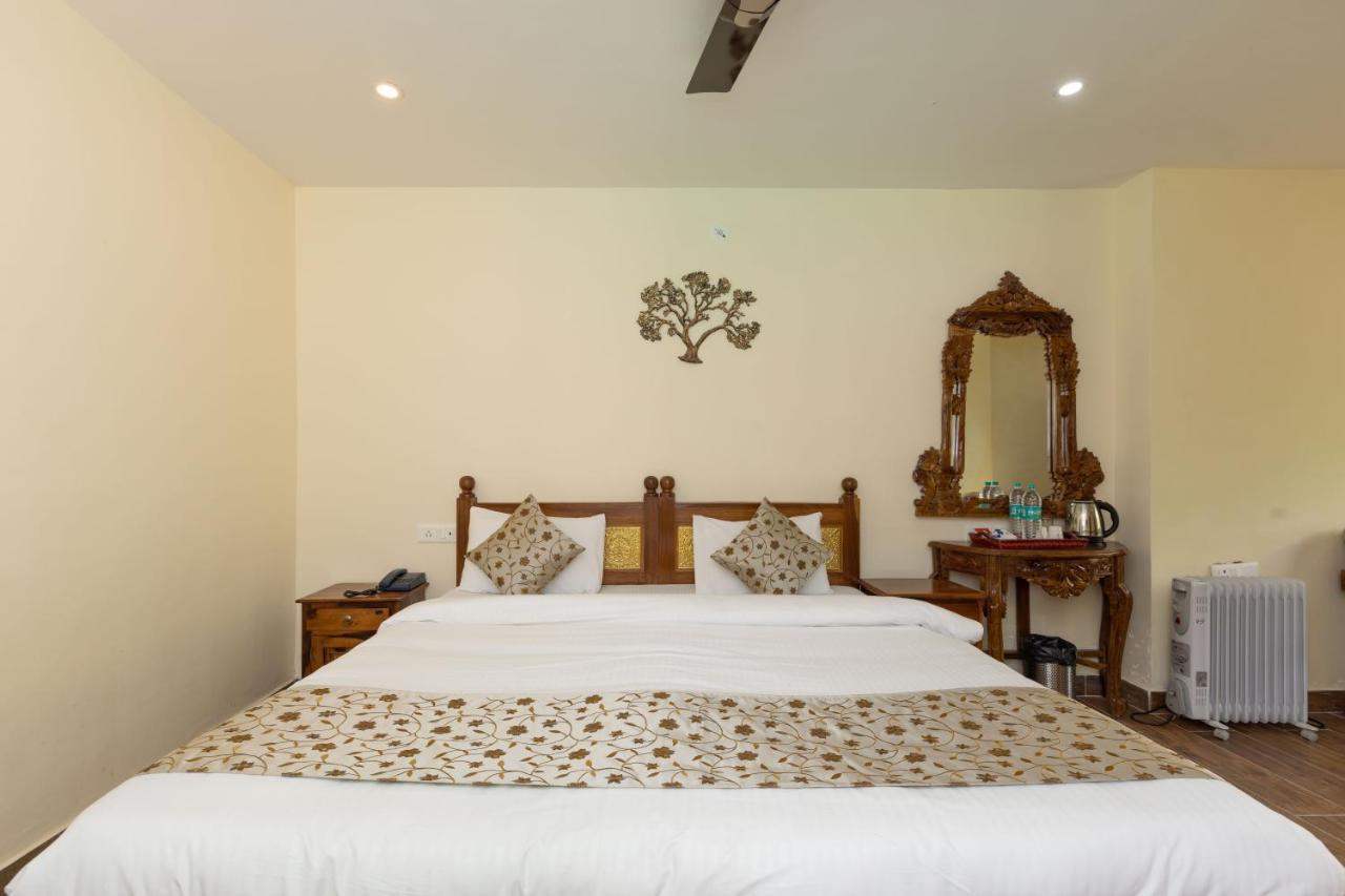 Hotel Yogved Hospitality & Rishikesh