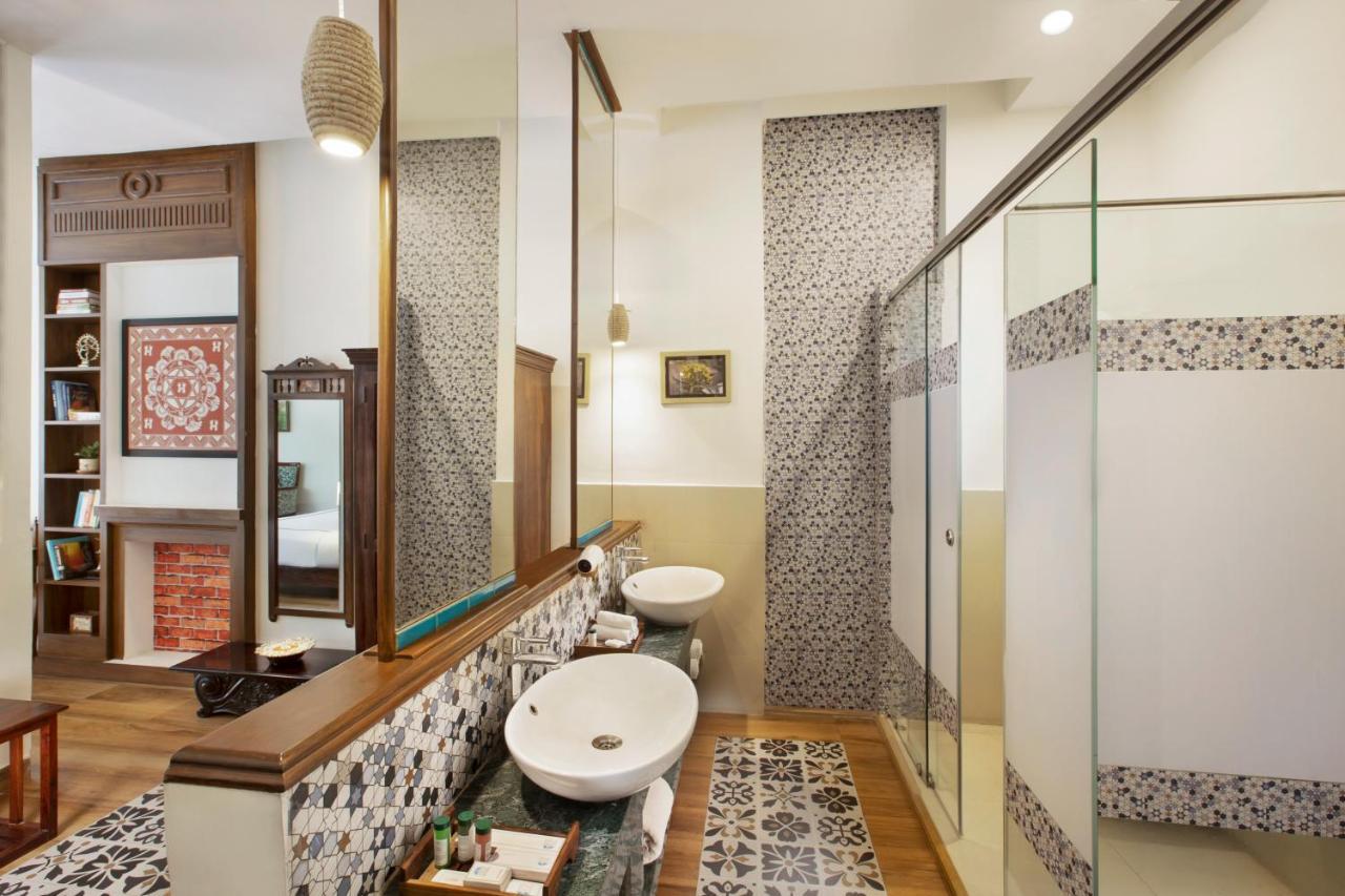 Hotel Raga On The Ganges, 5*