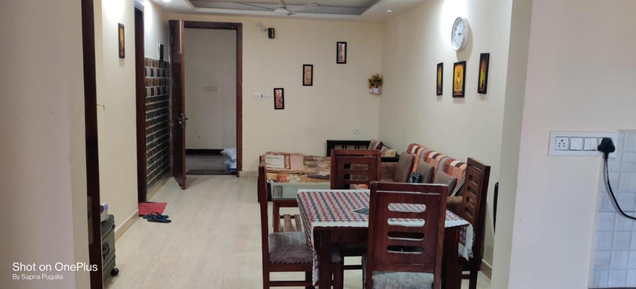 Holiday 1bhk Flats Tapovan Apartment *